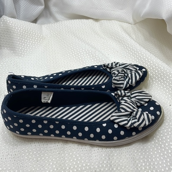 Union Bay Black Polka Dot Shoes Fabric Bow & Shoe Size 8.5 - Picture 4 of 8